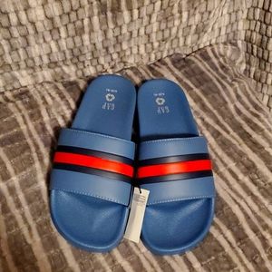 Gap Slippers